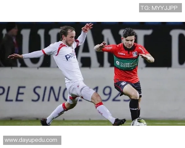 里昂足球俱乐部最新动态与赛季展望分析及球员表现评估