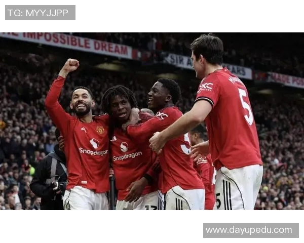 曼联球星受伤退出关键比赛，球队备战困难或影响冠军争夺